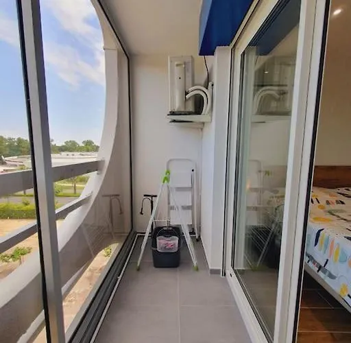 La Perle Du Fidji Sur Le Port Avec Parking Prive Clim Wifi - Rossiconciergerie - Linge En Option * La Grande-Motte