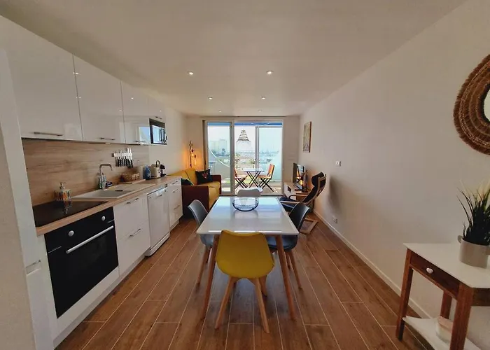 La Perle Du Fidji Sur Le Port Avec Parking Prive Clim Wifi - Rossiconciergerie - Linge En Option La Grande-Motte